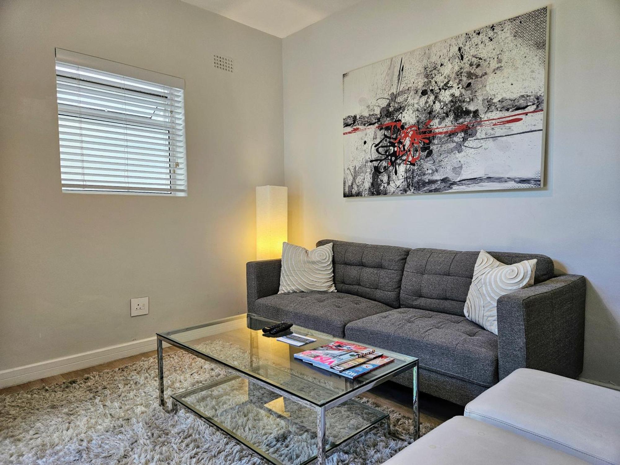 Blue Views Studio Apartments Cape Town Room photo