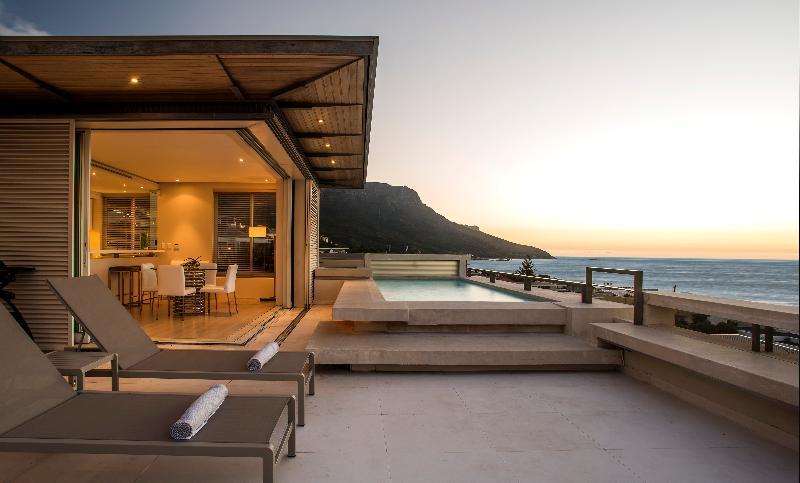 Blue Views Studio Apartments Cape Town Exterior photo